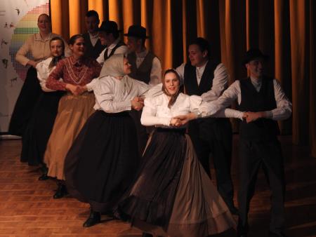 Prlekija pleše in poje, območno srečanje odraslih folklornih skupin 70